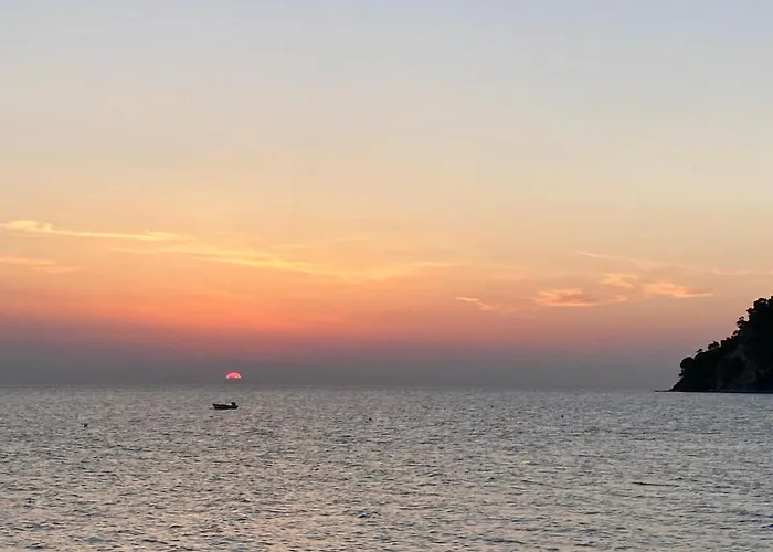 Case de vacanță Aquamarine Maisonette *